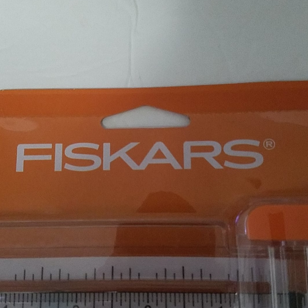 Fiskars Cutting Set - Picture 2 of 14